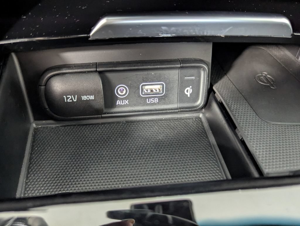 Used 2021 Kia Stinger GT-Line w/ Sun & Sound Package RWD image 21