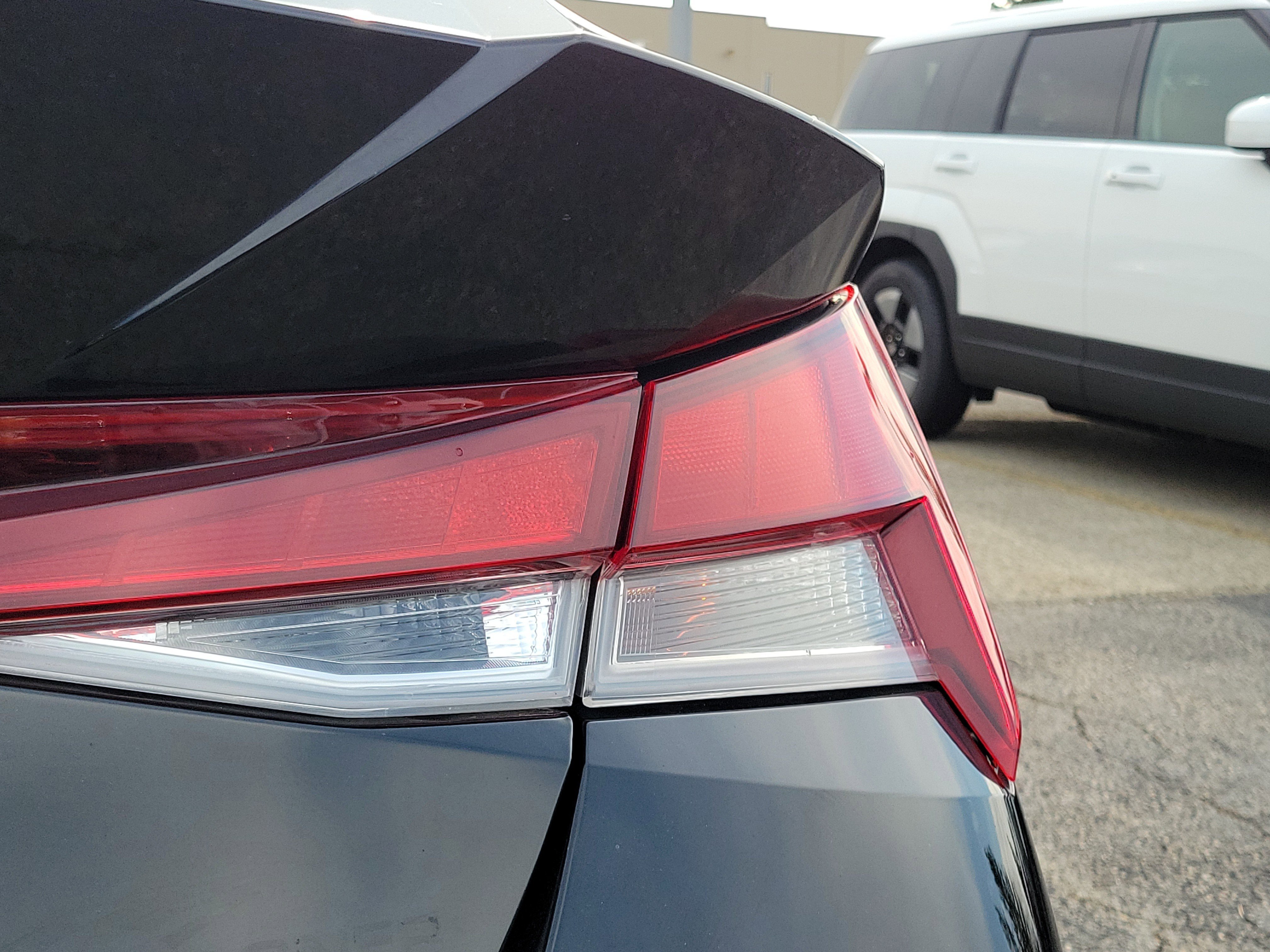 Used 2023 Hyundai Elantra SEL FWD image 7