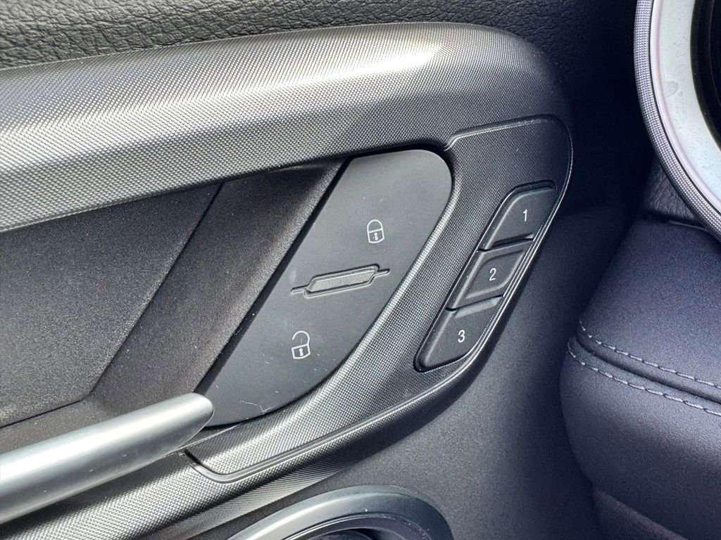 Used 2024 Alfa Romeo Tonale Veloce AWD/4WD image 28