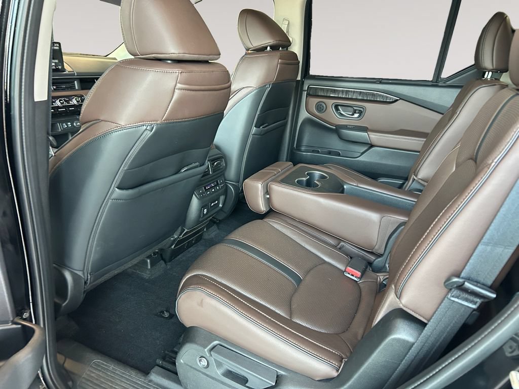 Used 2023 Honda Pilot Elite image 15