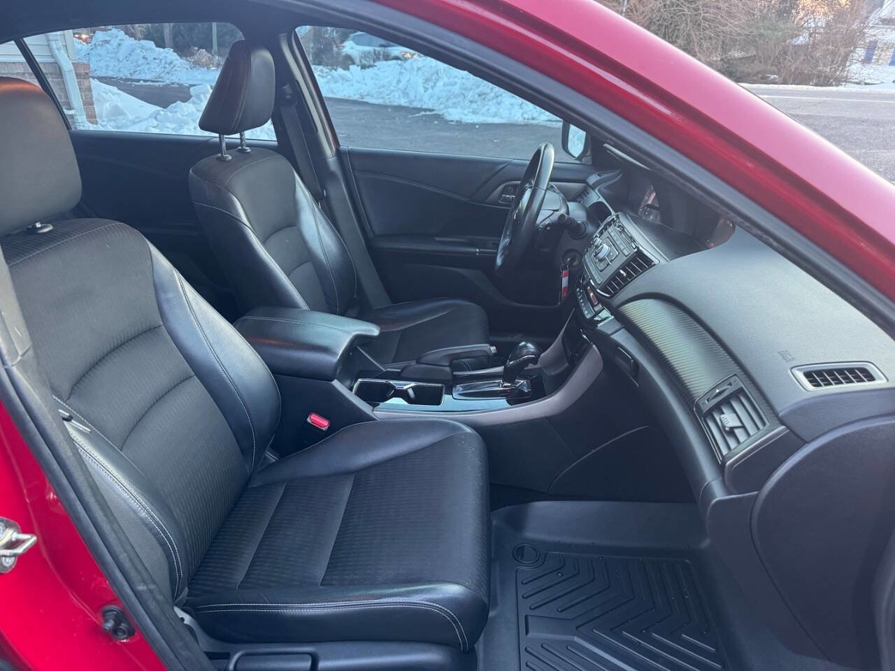 Used 2016 Honda Accord Sport image 21