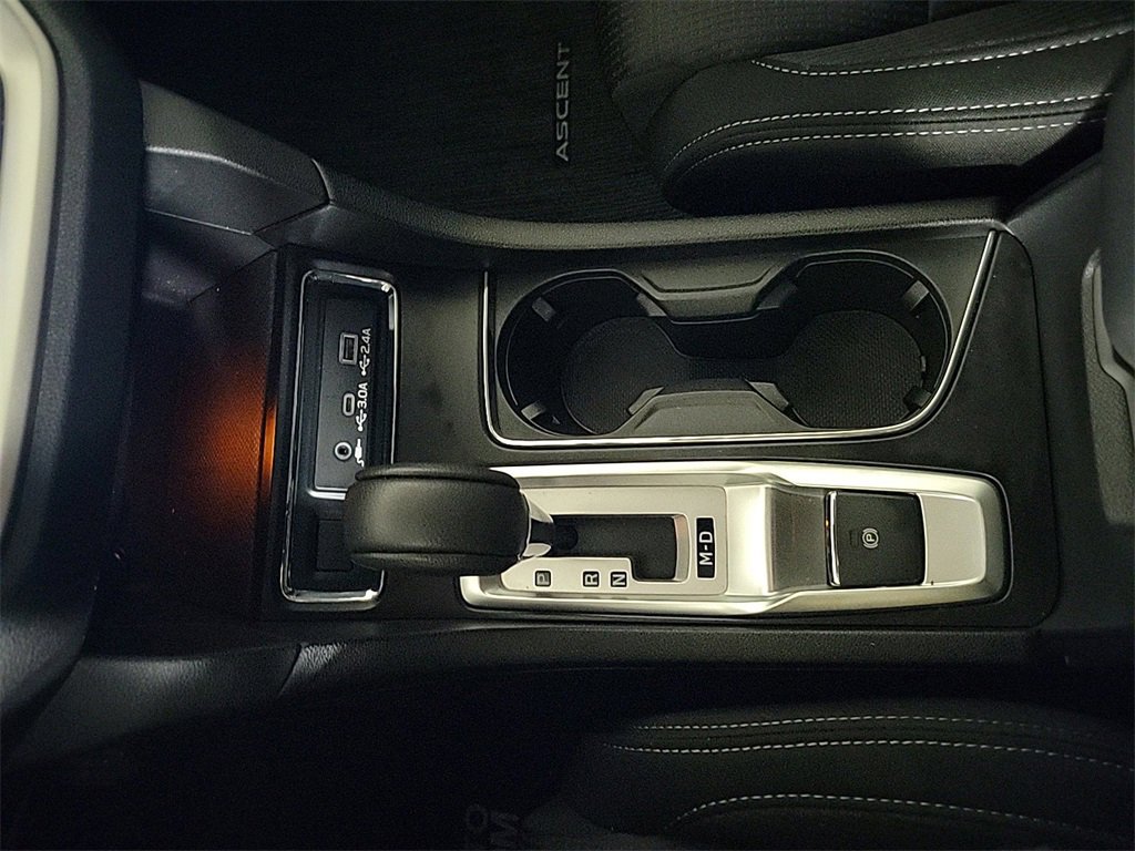 Used 2024 Subaru Ascent Premium w/ Convenience Package image 18