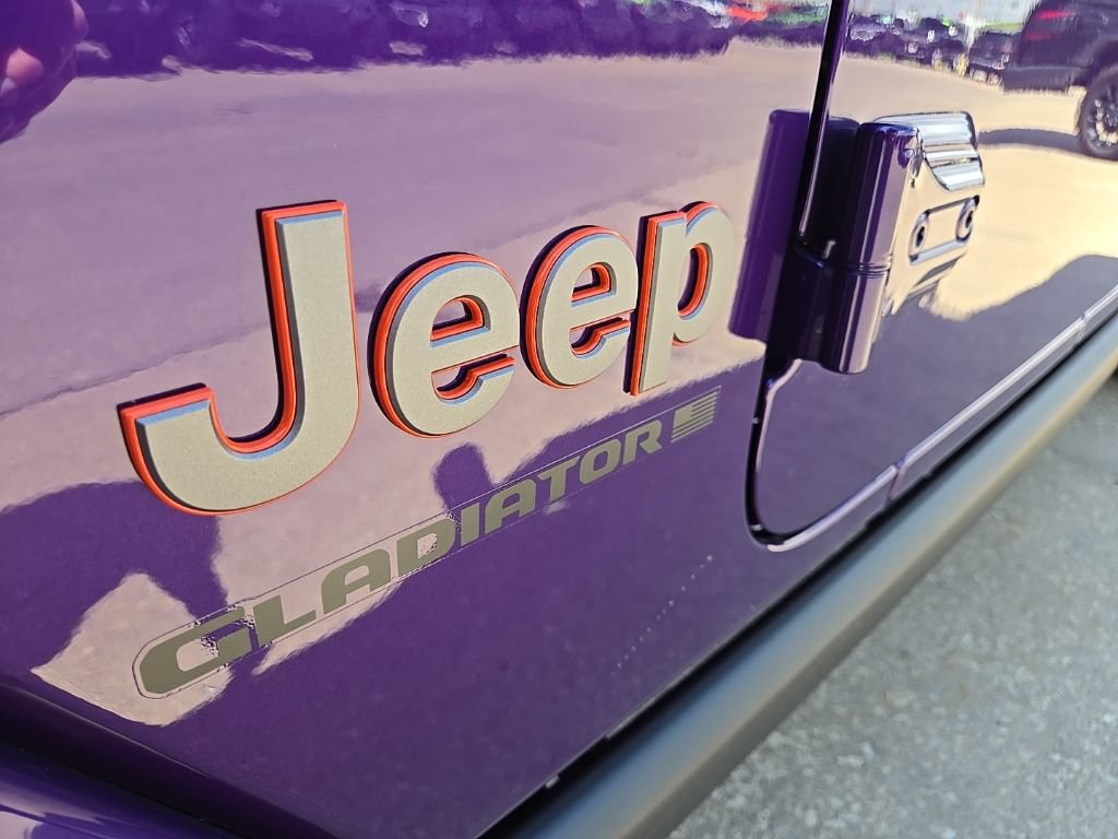 New 2026 Jeep Gladiator Mojave AWD/4WD image 19