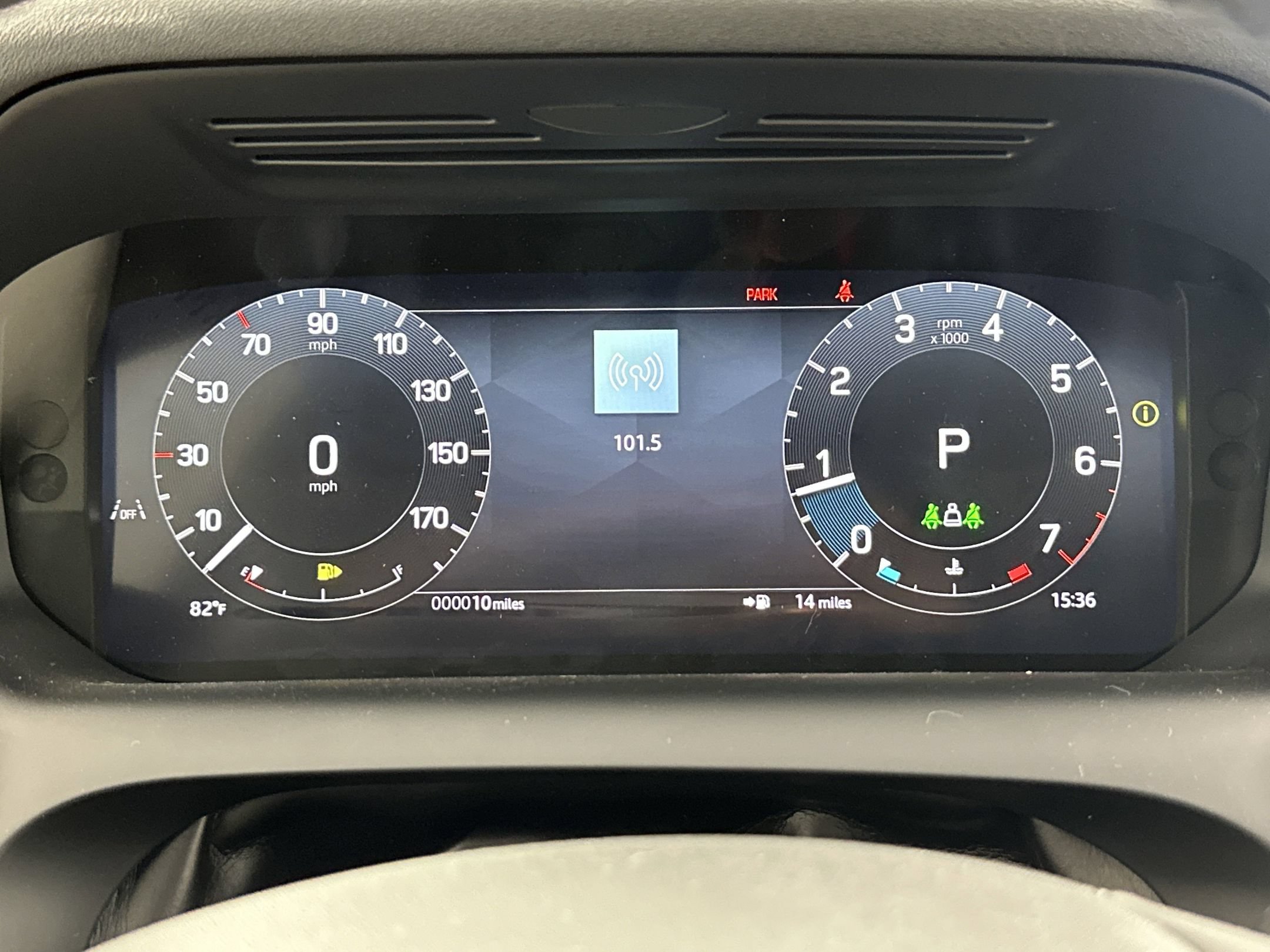 Used 2025 Land Rover Discovery Sport S AWD/4WD image 18
