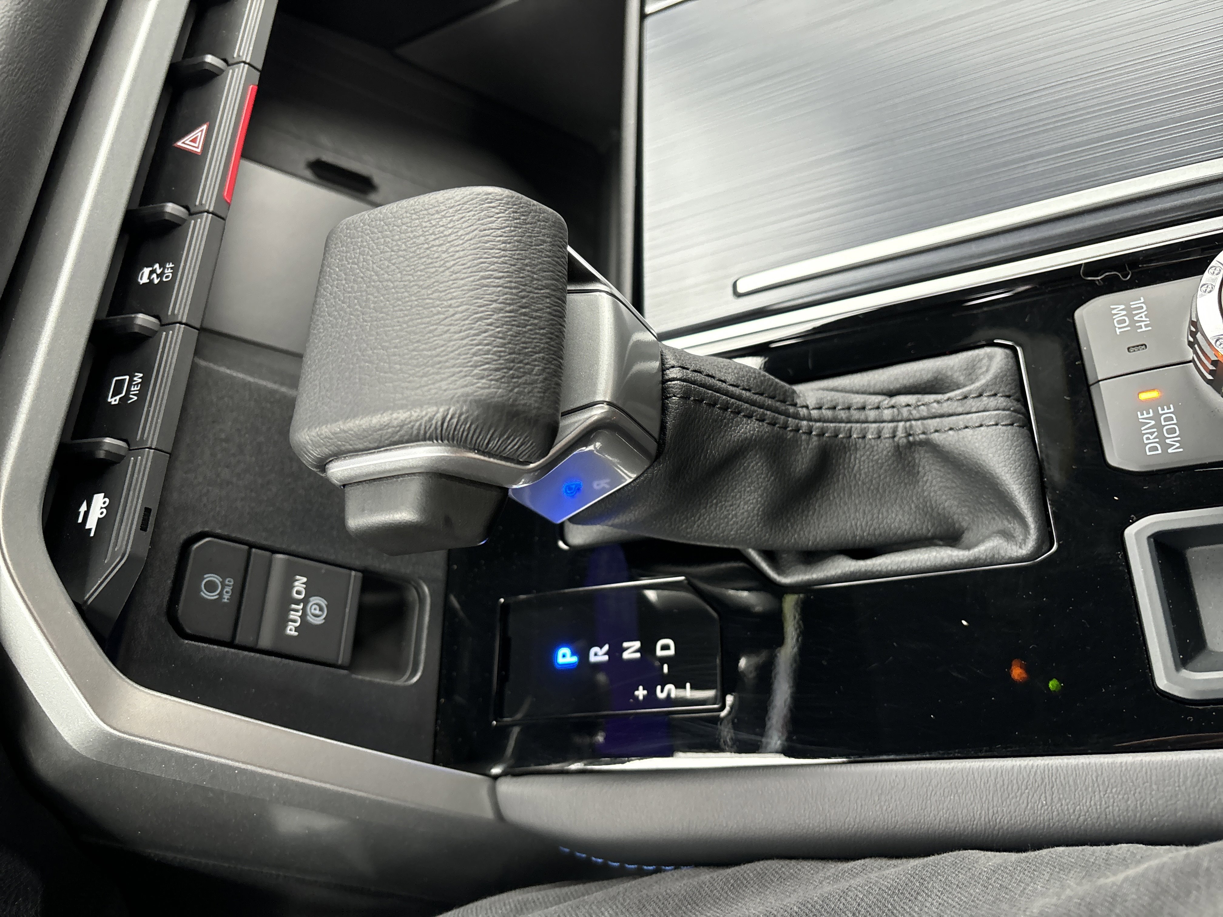 Used 2025 Toyota Tundra Platinum image 23