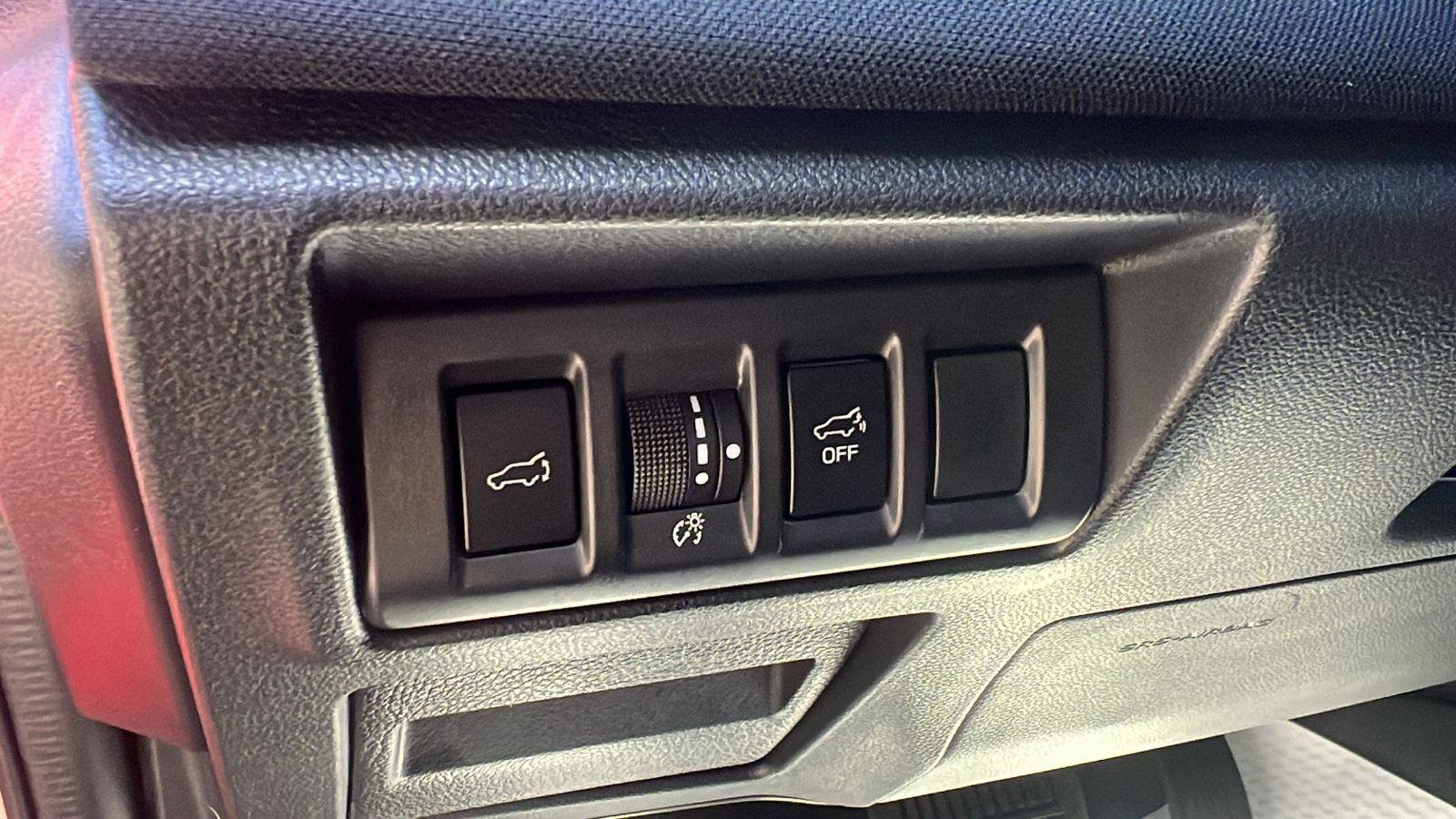 Certified 2025 Subaru Outback Premium image 12
