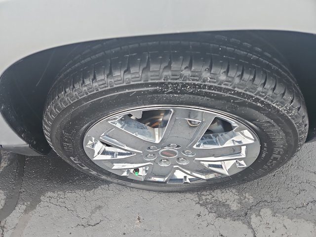 Used 2017 GMC Acadia Limited SLT image 3