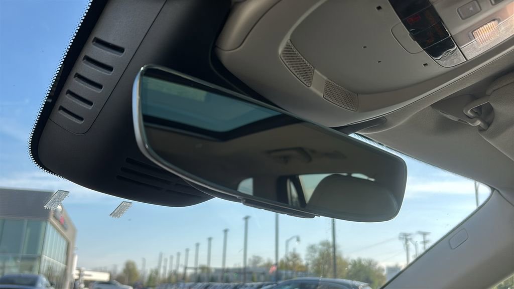 Used 2023 Volvo XC90 B5 Plus w/ Protection Package Premier image 23