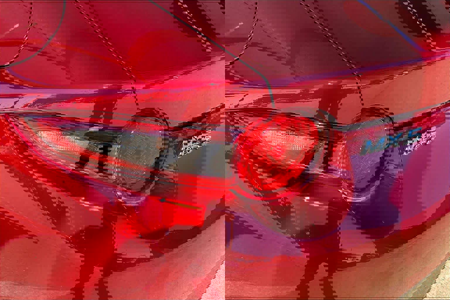 Used 2019 MAZDA MX-5 Miata RF Grand Touring image 26