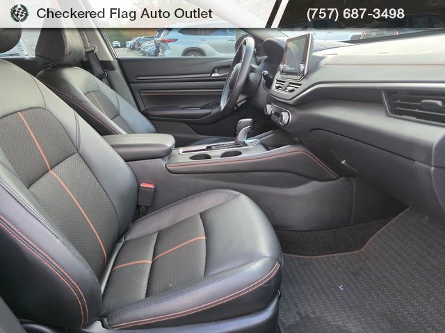 Used 2022 Nissan Altima 2.0 SR image 43