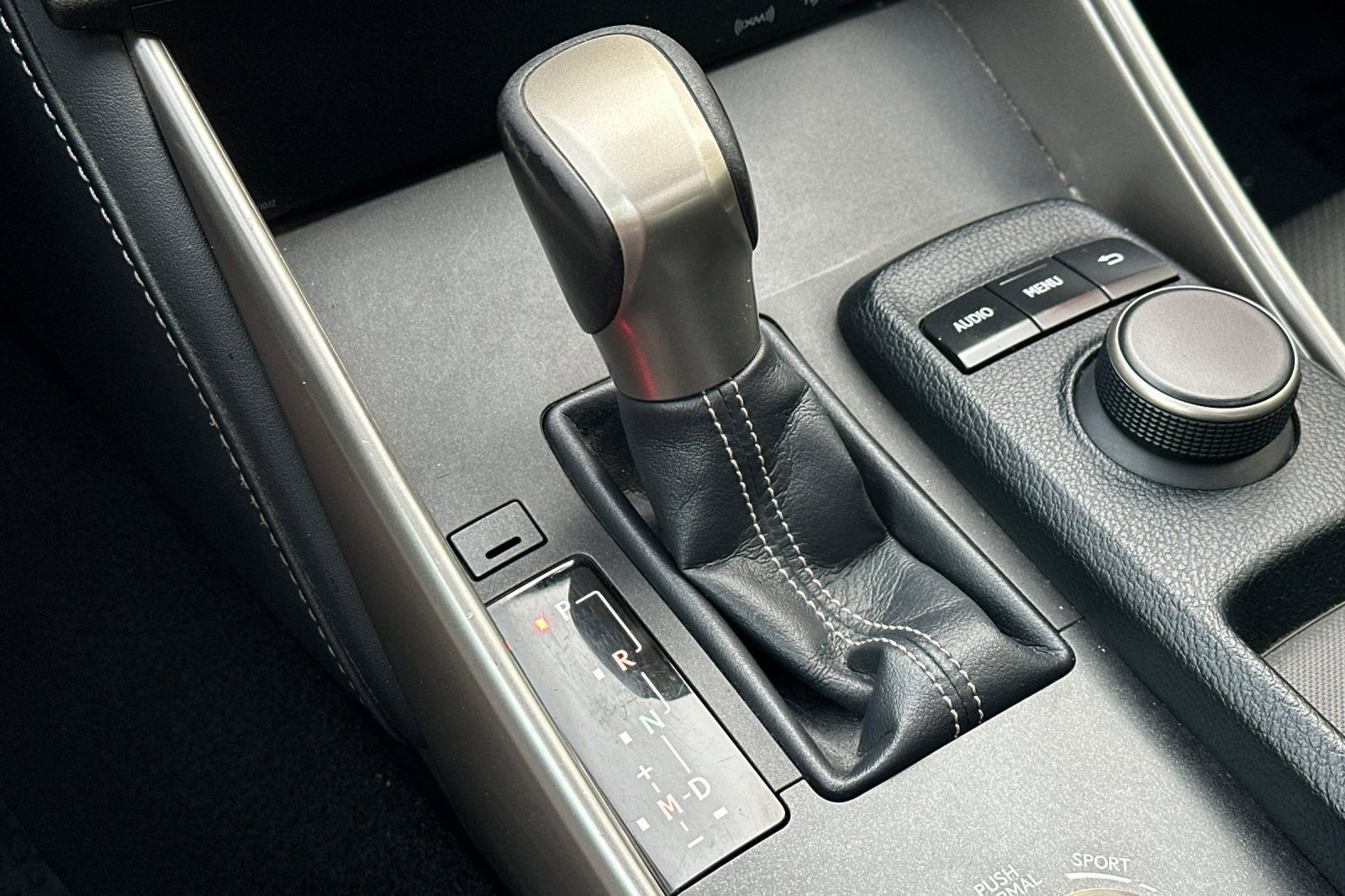 Used 2016 Lexus IS 200t image 27