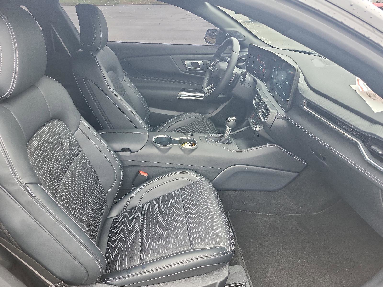 Used 2025 Ford Mustang GT Premium image 7