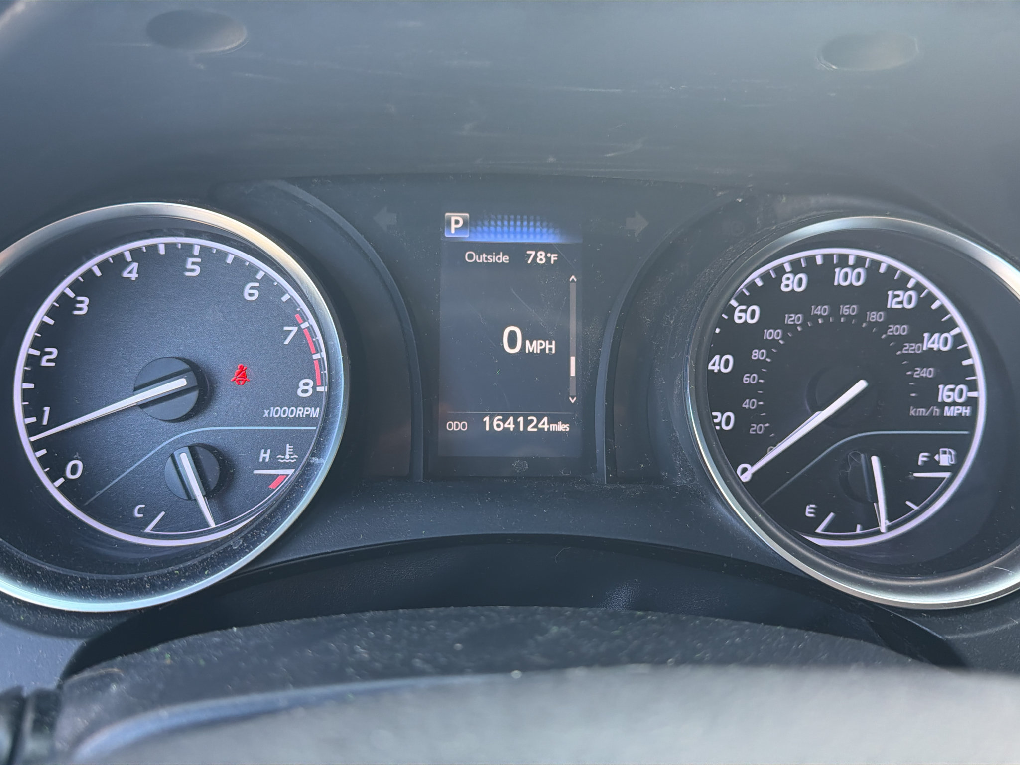 Used 2018 Toyota Camry LE FWD image 4