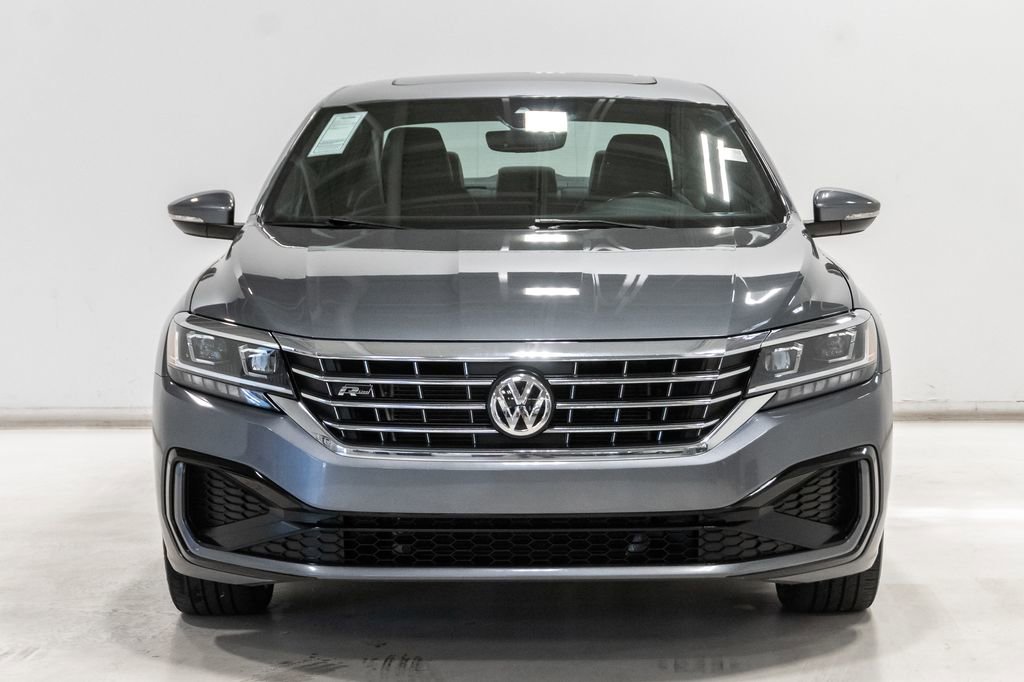 Used 2022 Volkswagen Passat 2.0T R-Line image 5