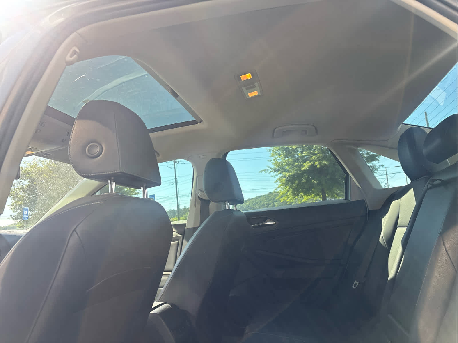 Used 2019 Volkswagen Jetta SE FWD image 15
