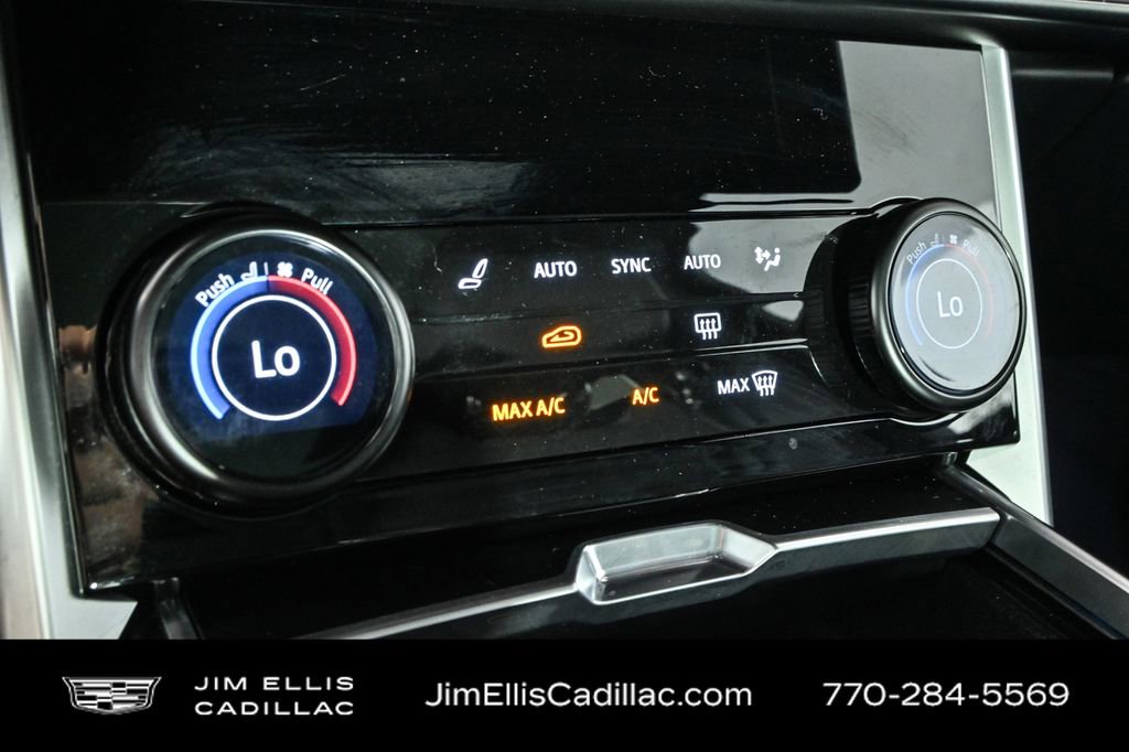 Used 2023 Land Rover Range Rover SV image 16