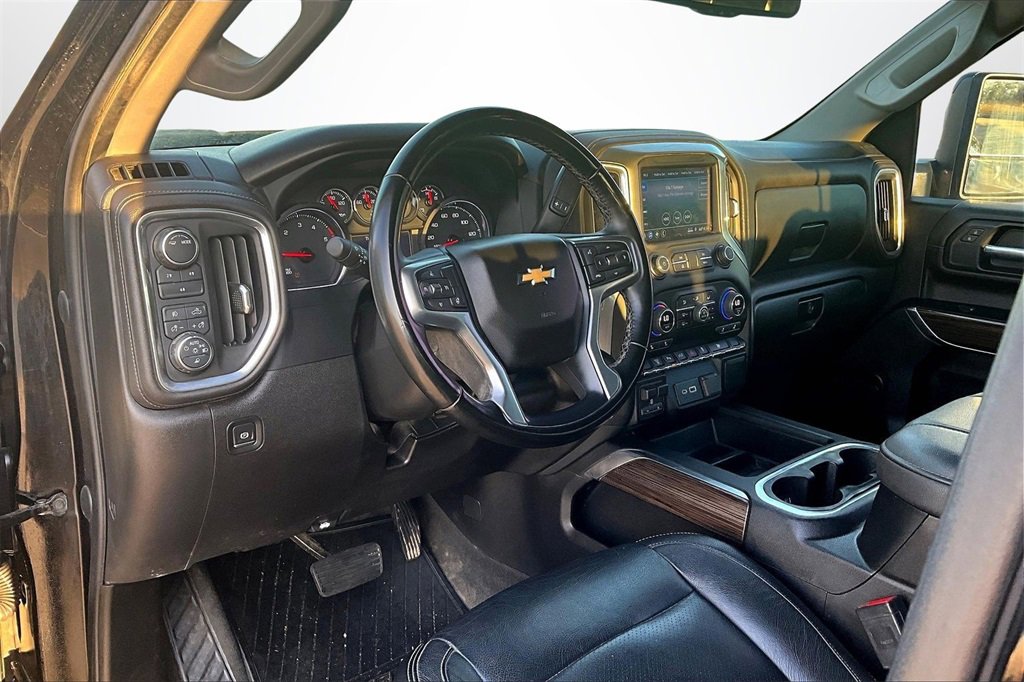 Used 2023 Chevrolet Silverado 3500 LT w/ Texas Edition image 17