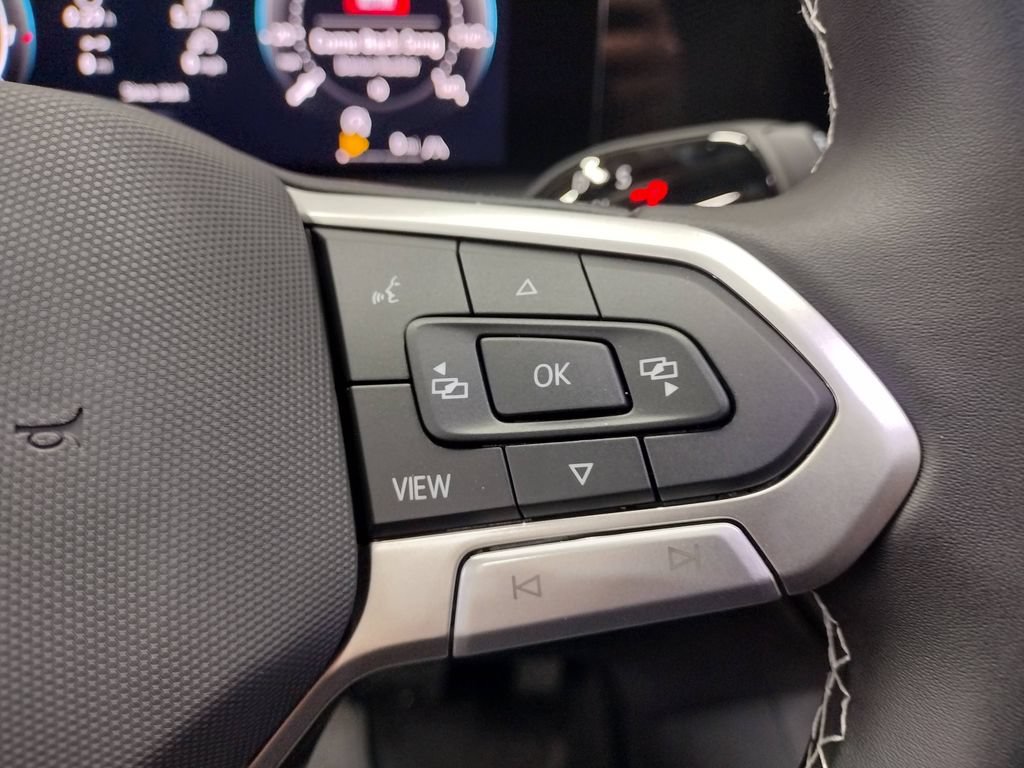 New 2026 Volkswagen Tiguan SE AWD/4WD image 30