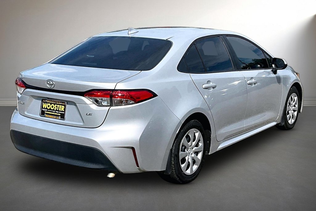 Used 2023 Toyota Corolla LE FWD image 5