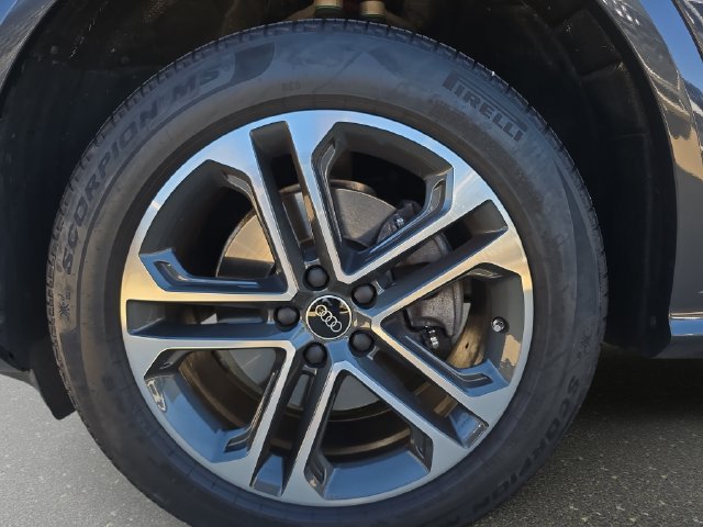 Certified 2025 Audi Q5 Premium w/ Convenience Package AWD/4WD image 34
