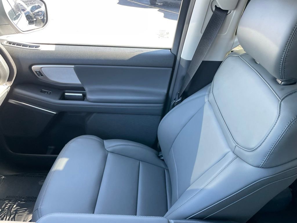 New 2026 Ford Expedition Active image 30