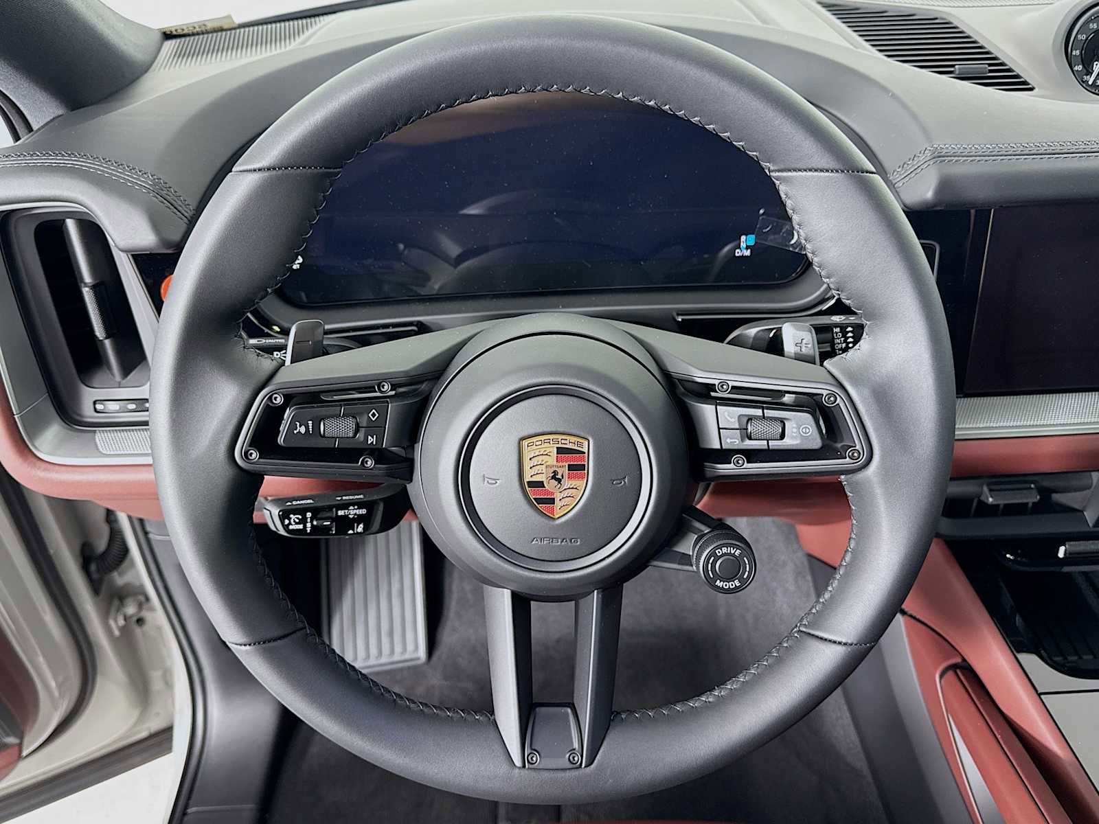 New 2025 Porsche Cayenne image 15