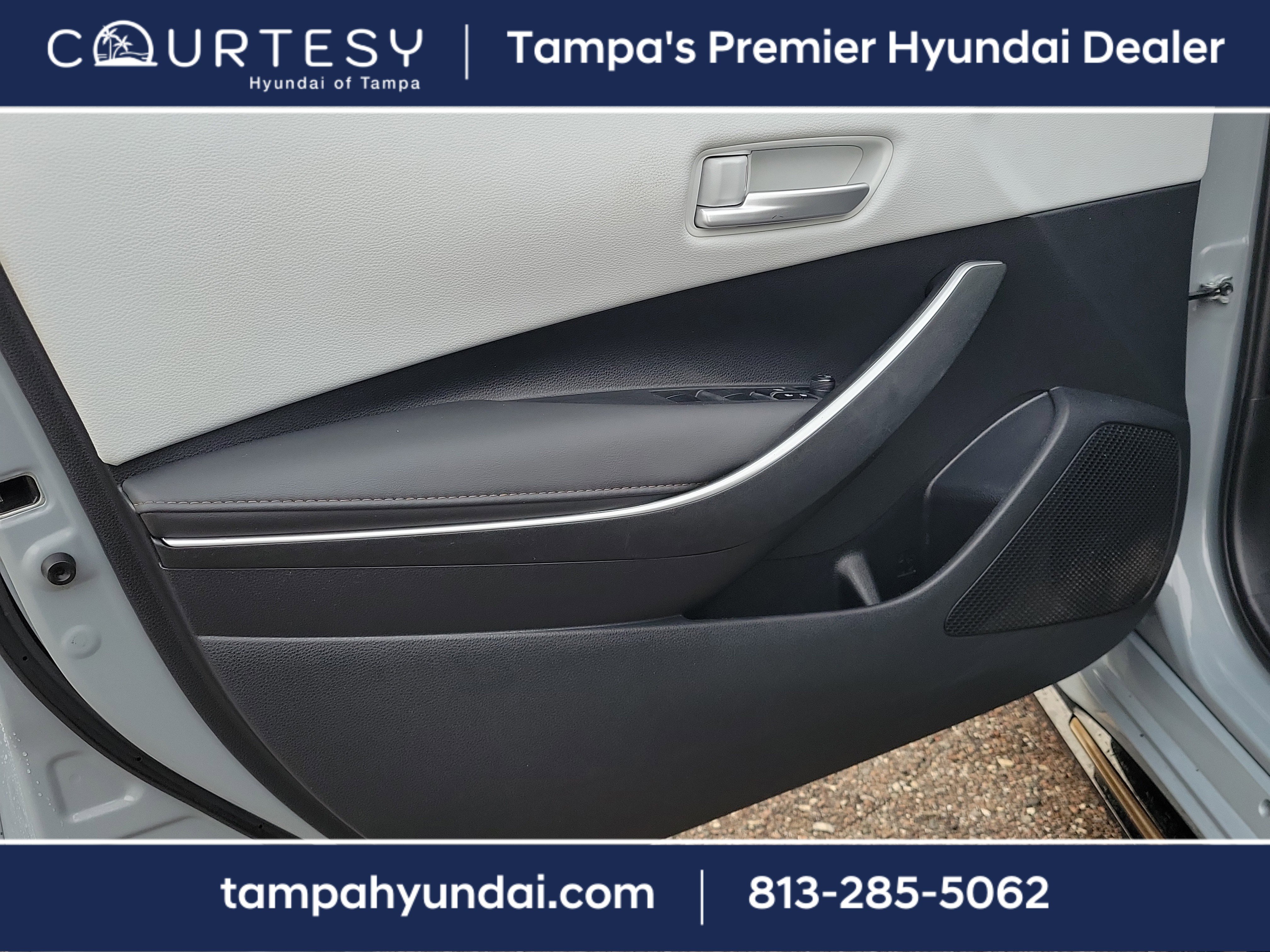 Used 2021 Toyota Corolla SE image 16