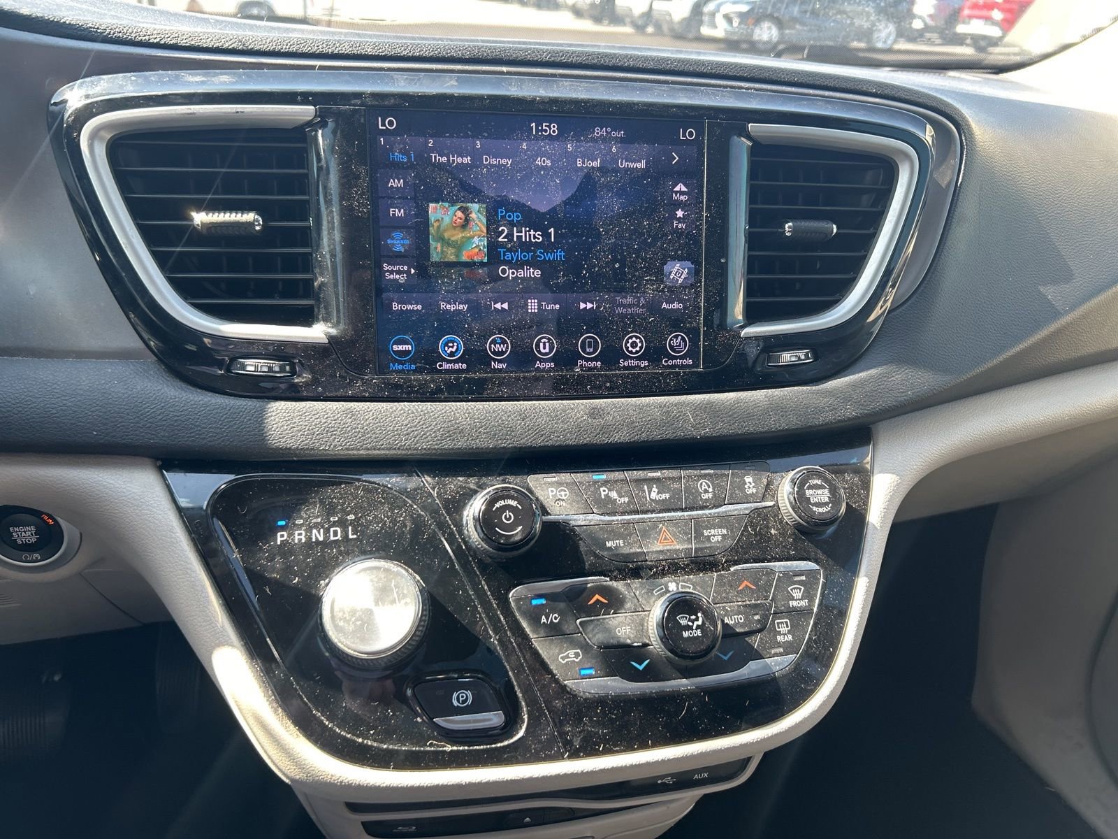 Used 2020 Chrysler Pacifica Touring-L Plus image 13