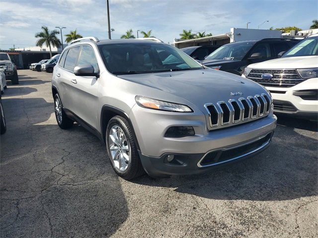 Used 2016 Jeep Cherokee Limited image 2