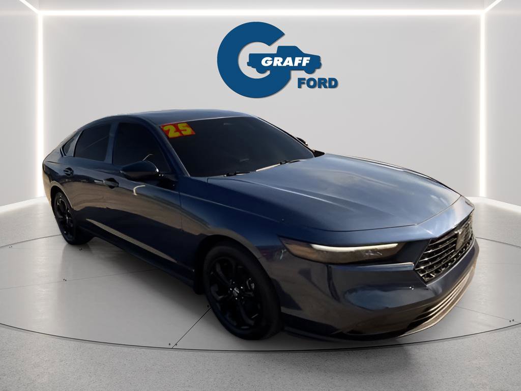 Used 2025 Honda Accord SE image 7