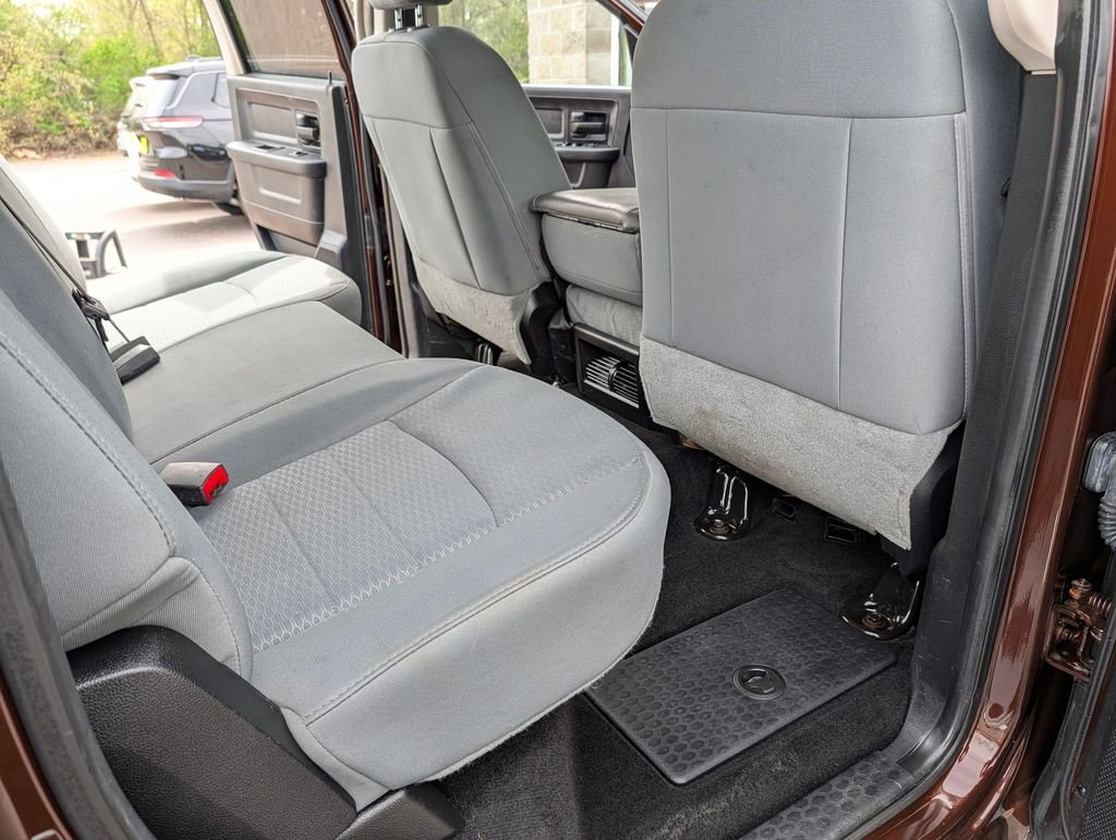 Used 2014 RAM 3500 Tradesman w/ Chrome Appearance Group AWD/4WD image 25