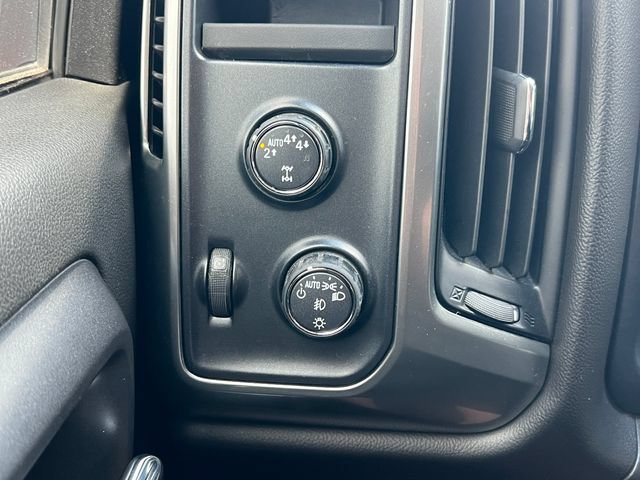 Used 2018 Chevrolet Silverado 1500 LT w/ Rally 2 Edition AWD/4WD image 19