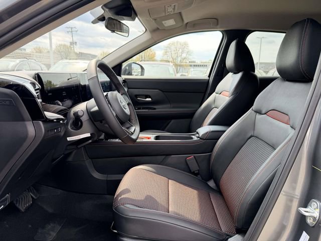New 2026 Nissan Kicks SR w/ Cold Weather Package image 16