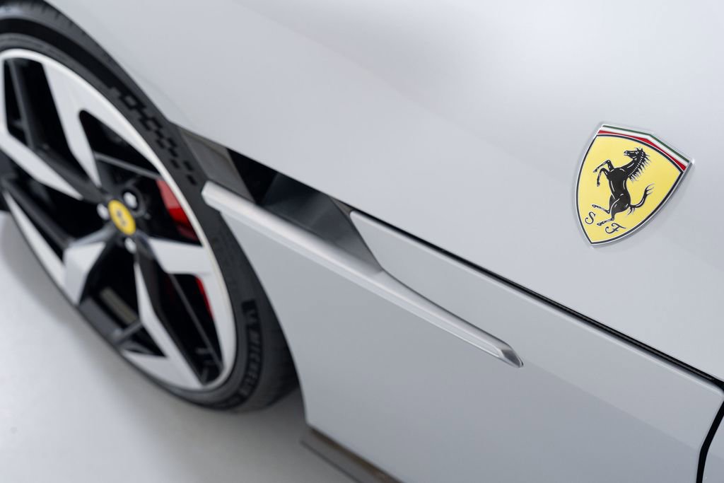 Used 2025 Ferrari 12Cilindri RWD image 40