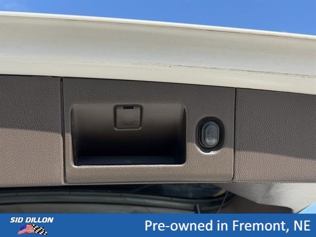 Used 2017 Chevrolet Suburban Premier AWD/4WD image 7
