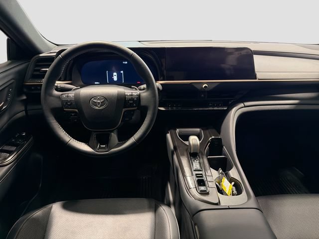 Certified 2025 Toyota Crown Signia AWD/4WD image 19