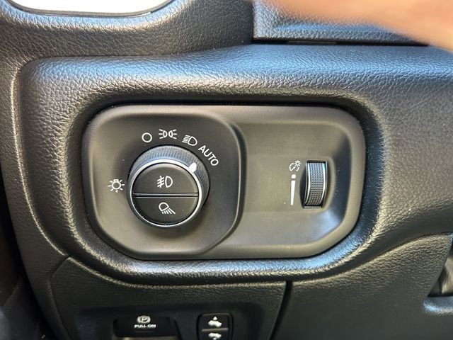 Used 2022 RAM 1500 Big Horn AWD/4WD image 29