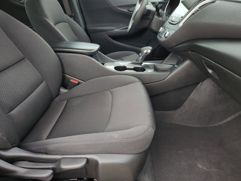 Used 2023 Chevrolet Malibu LT image 16