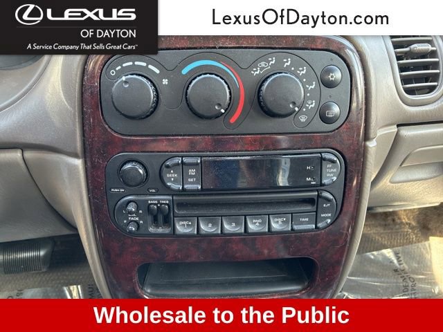 Used 2003 Chrysler Concorde LX image 18