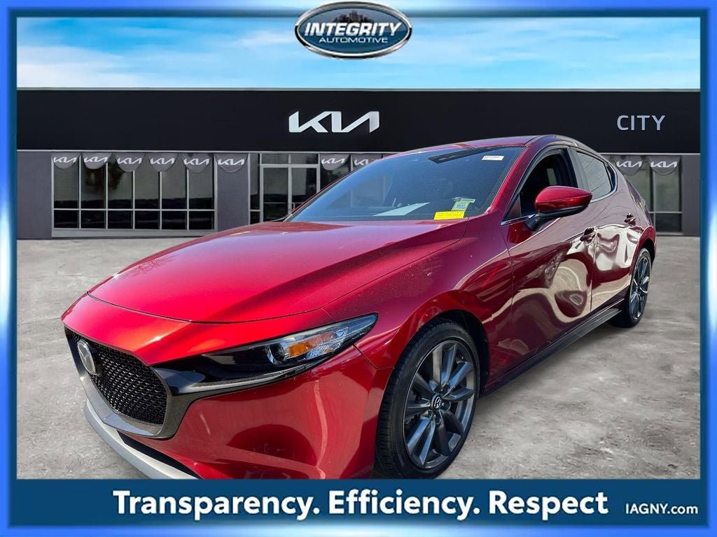 Used 2020 MAZDA MAZDA3 Hatchback w/ Preferred Package FWD image 6