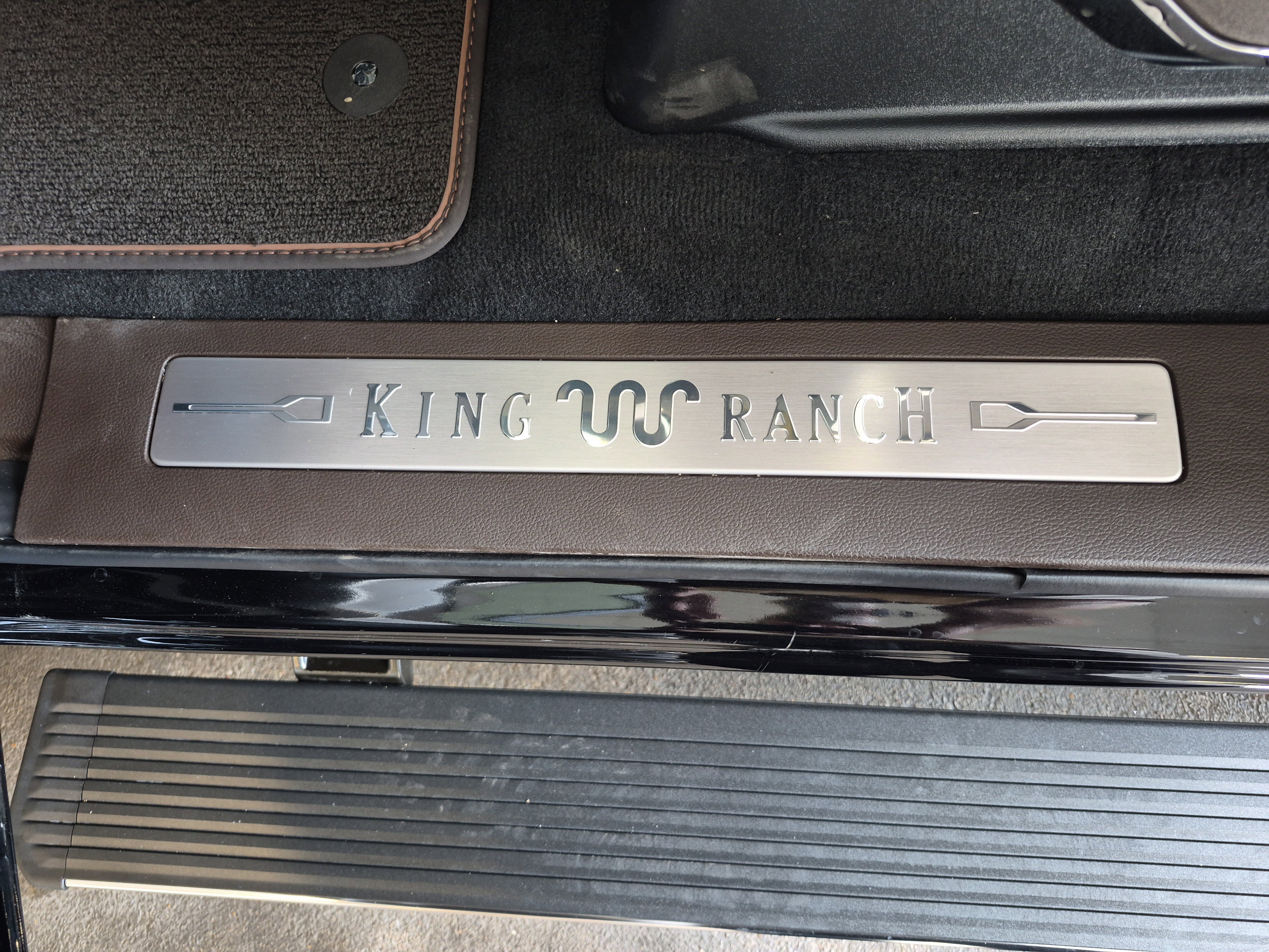 New 2026 Ford F250 King Ranch w/ Chrome Package image 21