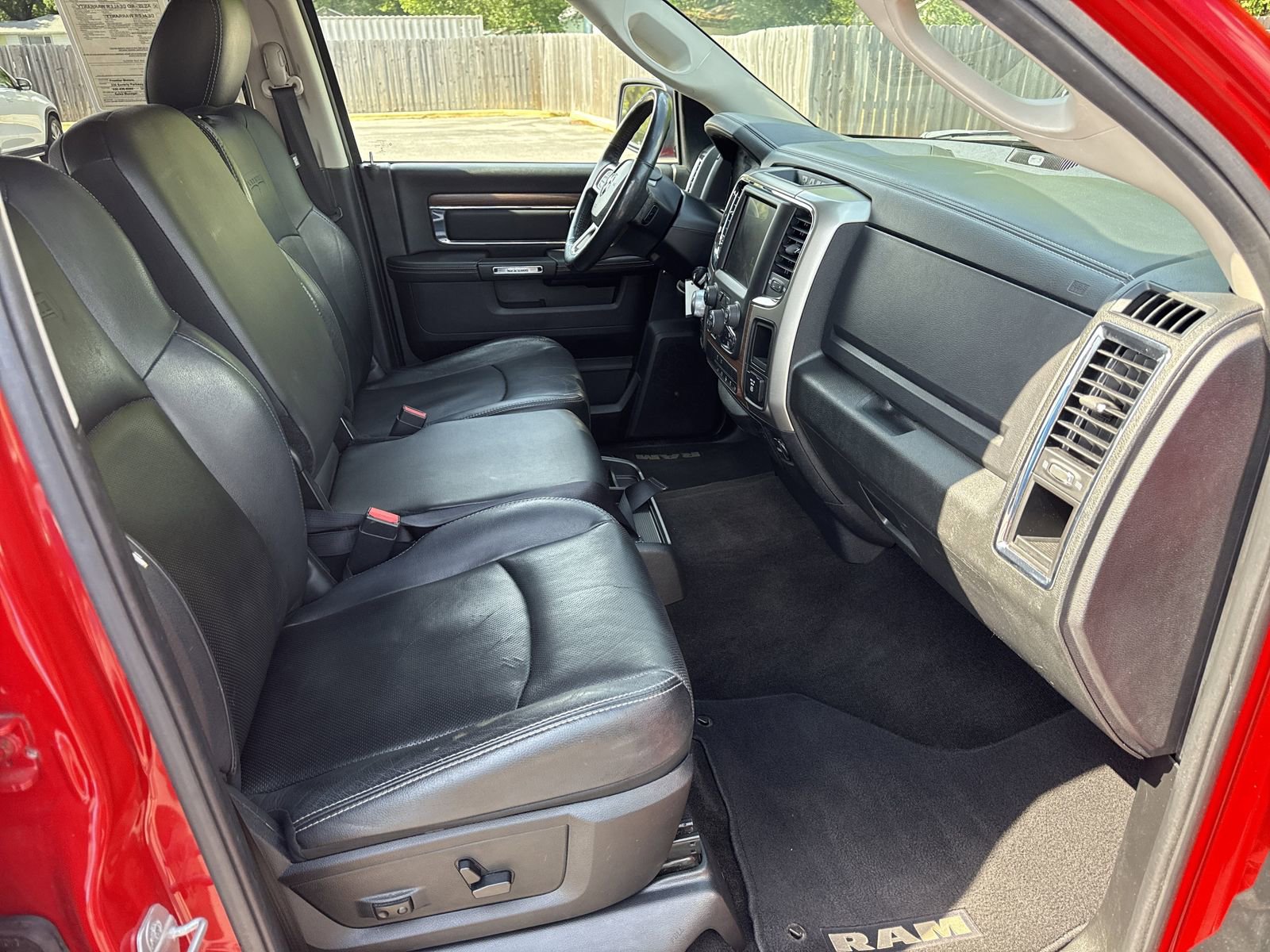 Used 2014 RAM 1500 Laramie AWD/4WD image 30