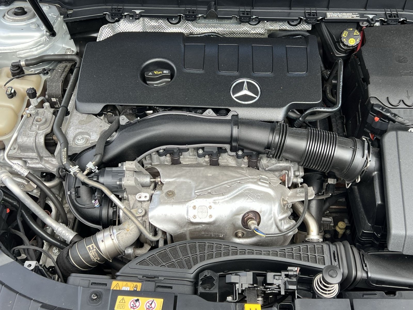 Used 2022 Mercedes-Benz GLB 250 4MATIC image 34
