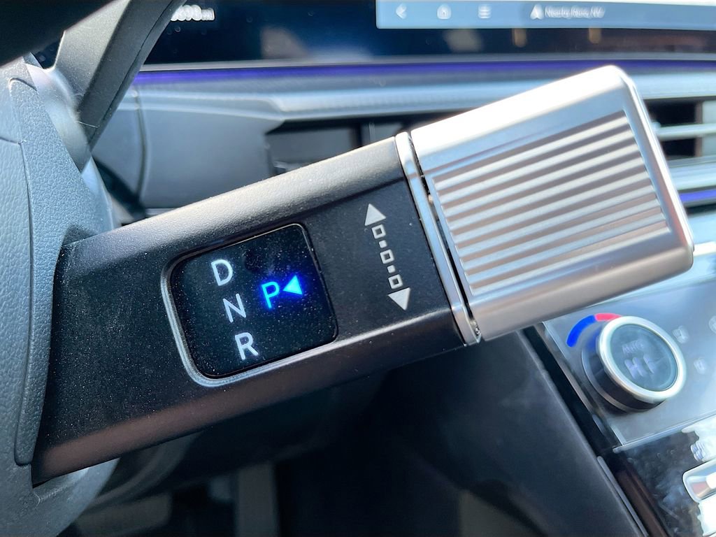 Used 2025 Hyundai Santa Fe Calligraphy image 17