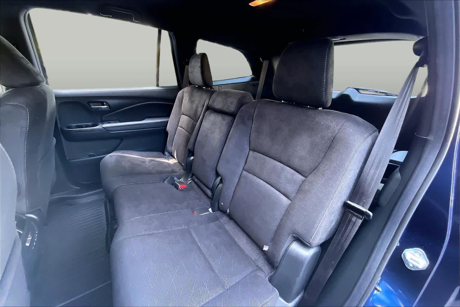 Certified 2022 Honda Pilot Sport image 19