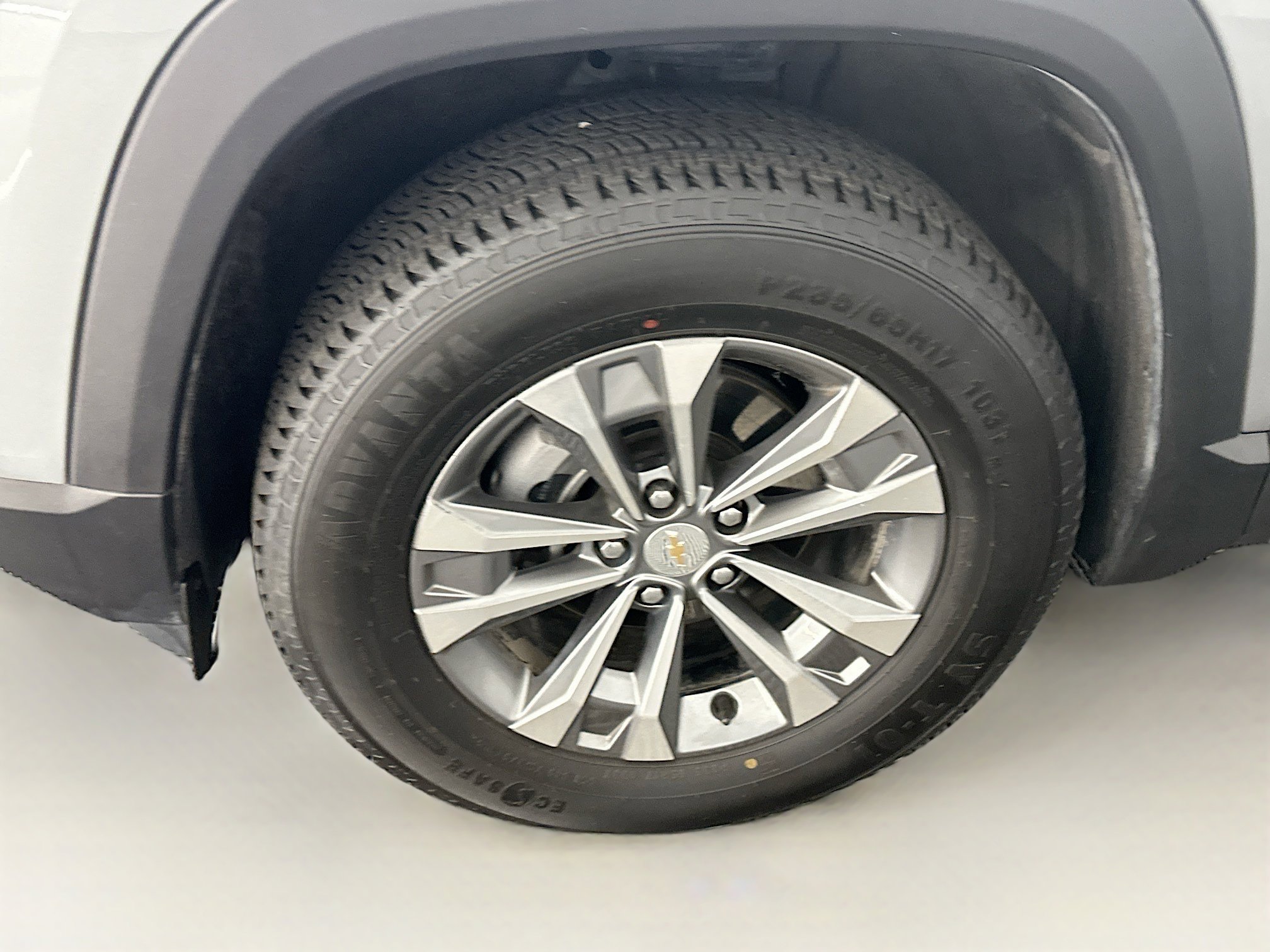 Used 2025 Chevrolet Equinox LT w/ Convenience Package II AWD/4WD image 11