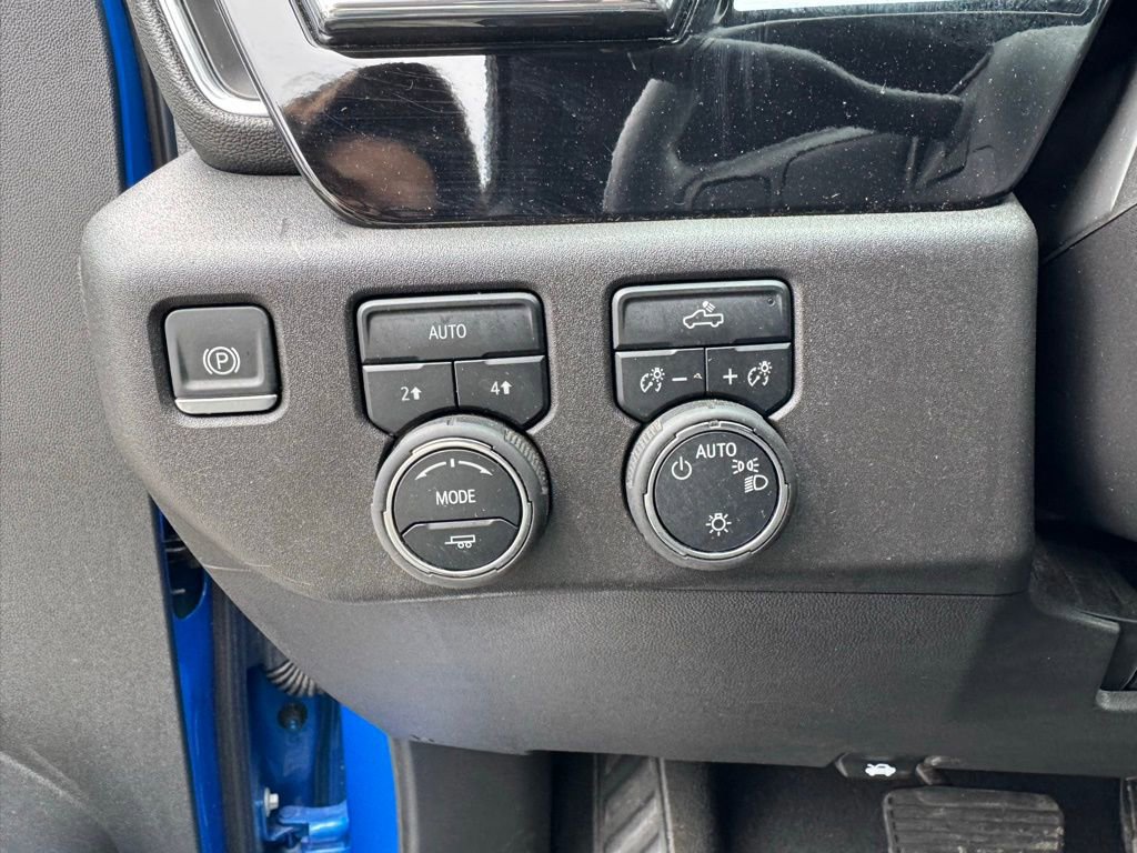 Used 2025 Chevrolet Silverado 1500 LT image 14