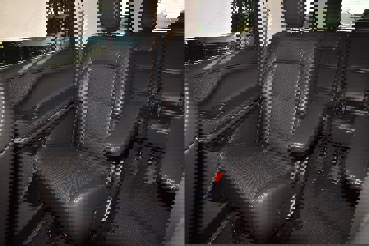 New 2025 Lincoln Navigator L Reserve image 27