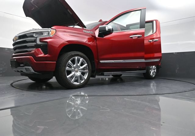Used 2023 Chevrolet Silverado 1500 High Country w/ High Country Premium Package AWD/4WD image 31