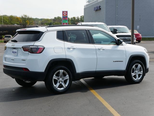 Used 2024 Jeep Compass Latitude image 4